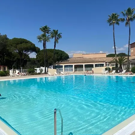 Apartment Equipe Saint-Raphaël